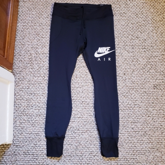 Nike Pants - Nike Tight Fit Leggings